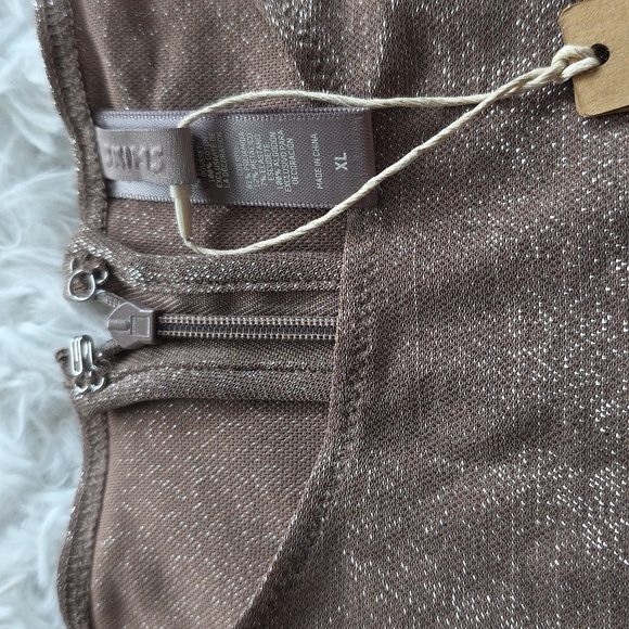 SKIMS Shimmer Catsuit Jumpsuit Umber Womens XL NWT - Picture 10 of 14